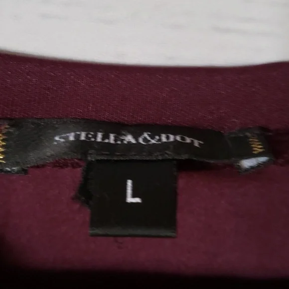 Stella & Dot Puff sleeve Neoprene style top - Picture 6 of 10